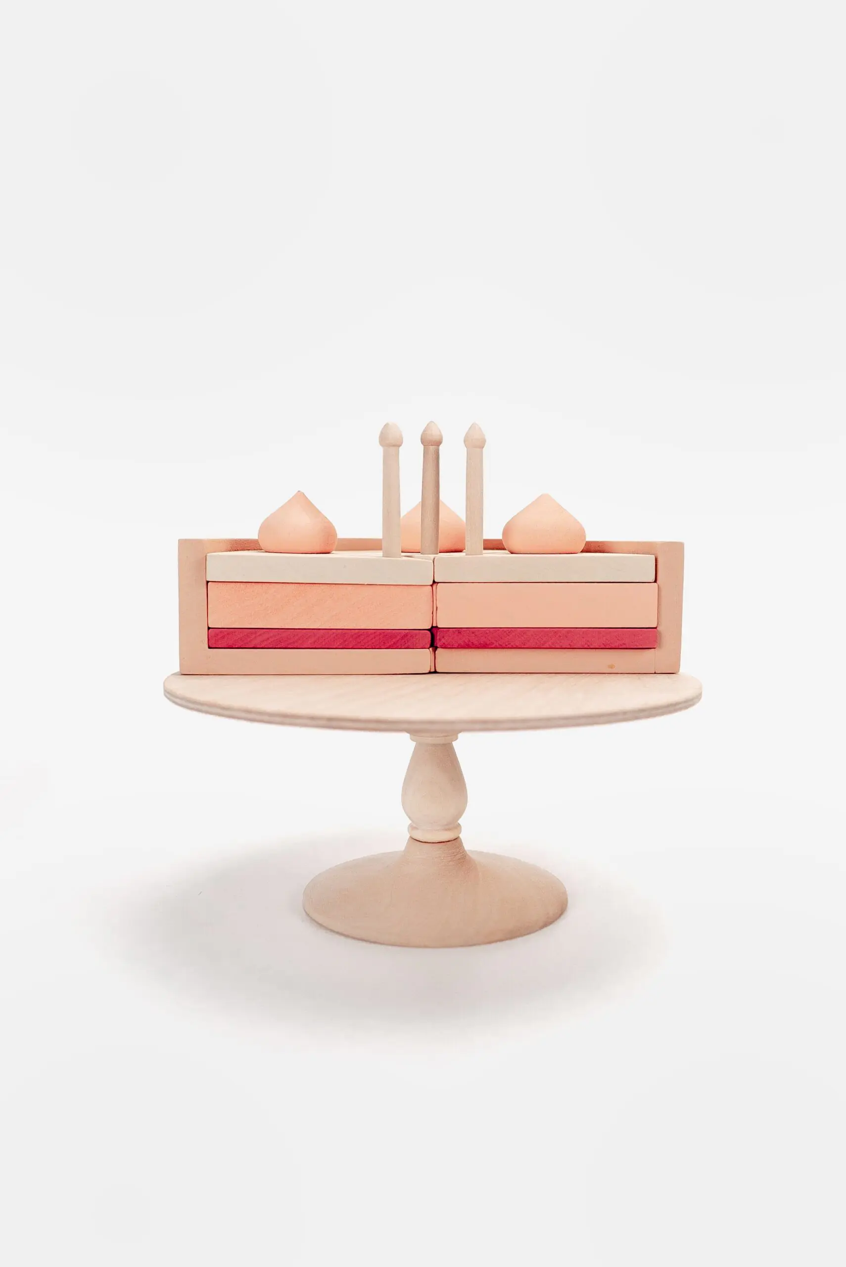 DSC04588-scaled-1.webp Cake on a stand/pink - Image 1
